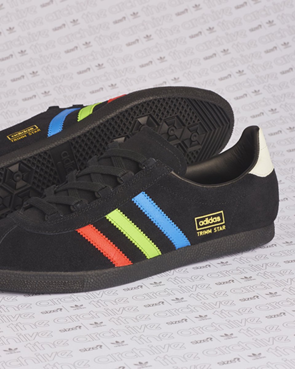 sizeofficial's tweet photo. After previewing our upcoming #adidasOriginals Trimm Star VHS - #sizeexclusive, we thought it was only right to revisit our 2018 iteration...
The silhouette pays homage to the cult practice of video-taping classic football games to VHS, with colours stemming from the palettes found on accompanying box graphics of the era. Who's going for our 2025 iterations? ๐น