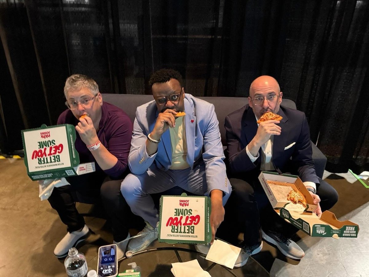 While the awesome Evans Green Machine High School Marching Band was playing before Tech Share Live at #fetc and we were not on stage…..

This was us 😀
