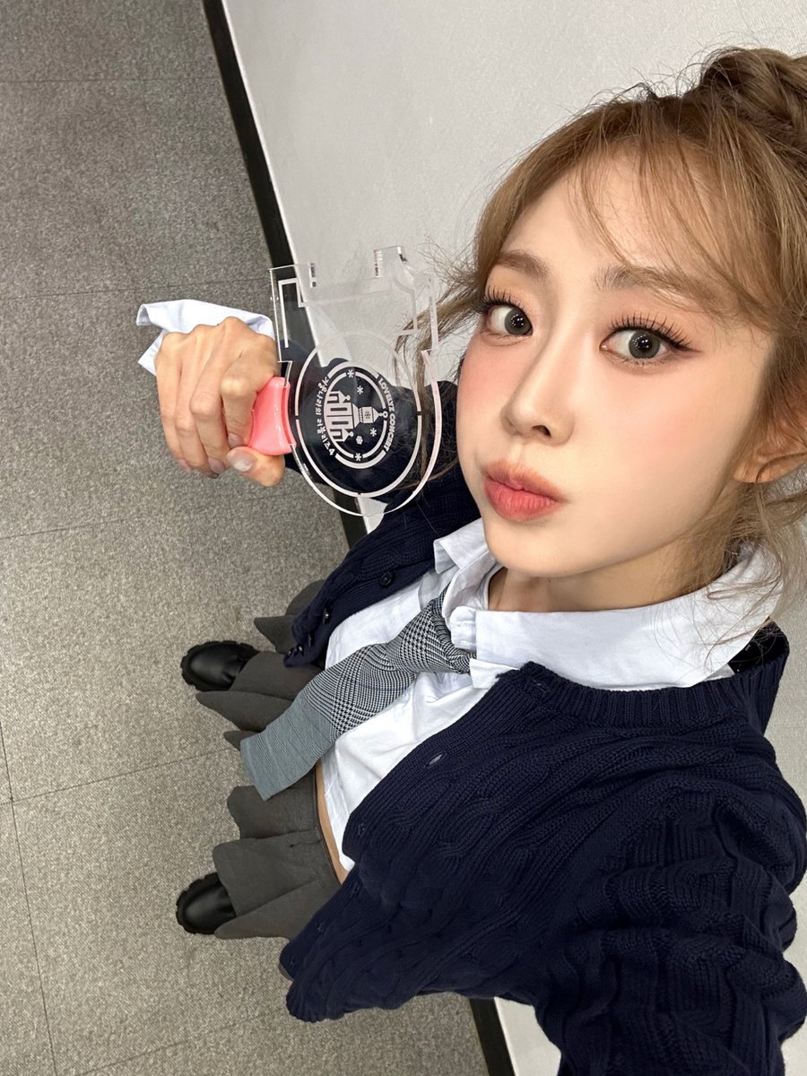 キッスエンタ / KISS Ent (@kissent2010) on Twitter photo LOVELYZ CONCERT
冬の国のLOVELYZ 4 IN JAPAN
D-7🤍
#SeoJiSoo セルカ到着❄️
Lovelinus楽しみにしていてくださいね✨
❄2025.01.26
❄Toyosu PIT
🎟️チケット販売中
🔗kissent.jp/contents/872194
<a href="/Official_LVLZ/">Lovelyz_Official</a>
<a href="/OfficialLVLZ_JP/">Lovelyz Japan Official</a>
#Lovelyz #러블리즈 #冬の国のLOVELYZ4
#Lovelinus LOVELYZ CONCERT
冬の国のLOVELYZ 4 IN JAPAN
D-7🤍
#SeoJiSoo セルカ到着❄️
Lovelinus楽しみにしていてくださいね✨
❄2025.01.26
❄Toyosu PIT
🎟️チケット販売中
🔗kissent.jp/contents/872194
<a href="/Official_LVLZ/">Lovelyz_Official</a>
<a href="/OfficialLVLZ_JP/">Lovelyz Japan Official</a>
#Lovelyz #러블리즈 #冬の国のLOVELYZ4
#Lovelinus