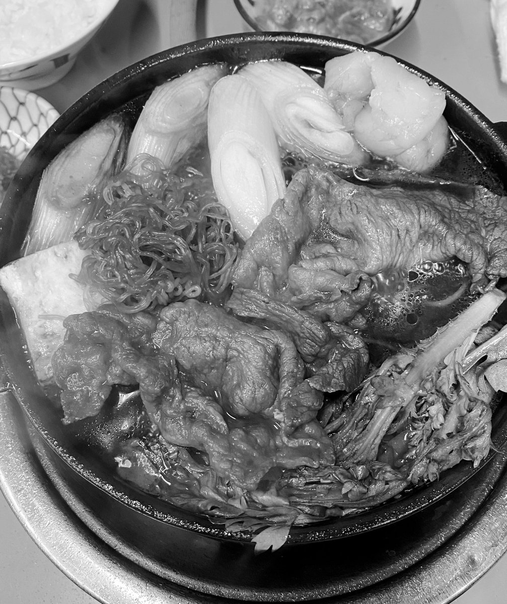 dokasu_'s tweet photo. タダ飯喰らい(特上肉) https://t.co/WUI6EYmg1P