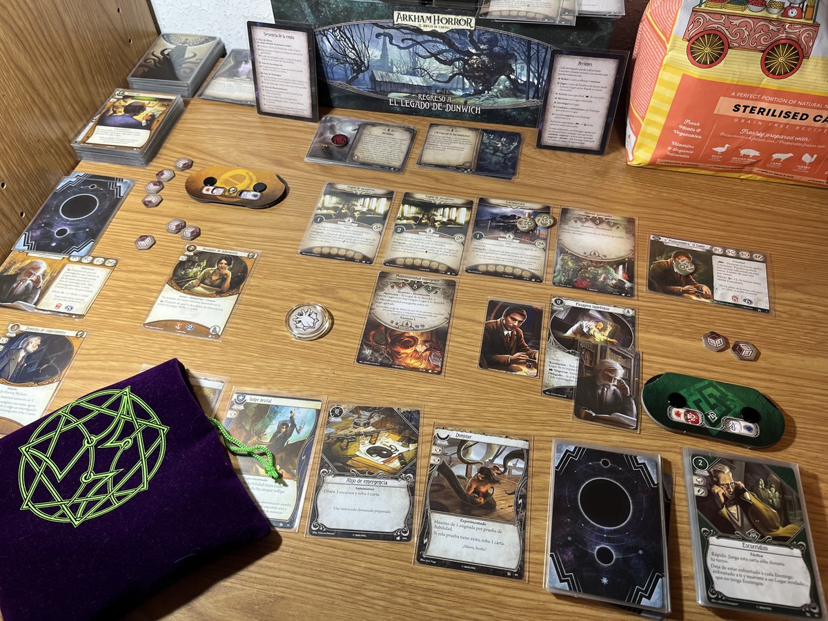 PlayBurgos's tweet photo. Visitando Dunwich… #juegosdemesa #boardgames #arkhamlcg https://t.co/qE8zezpit7