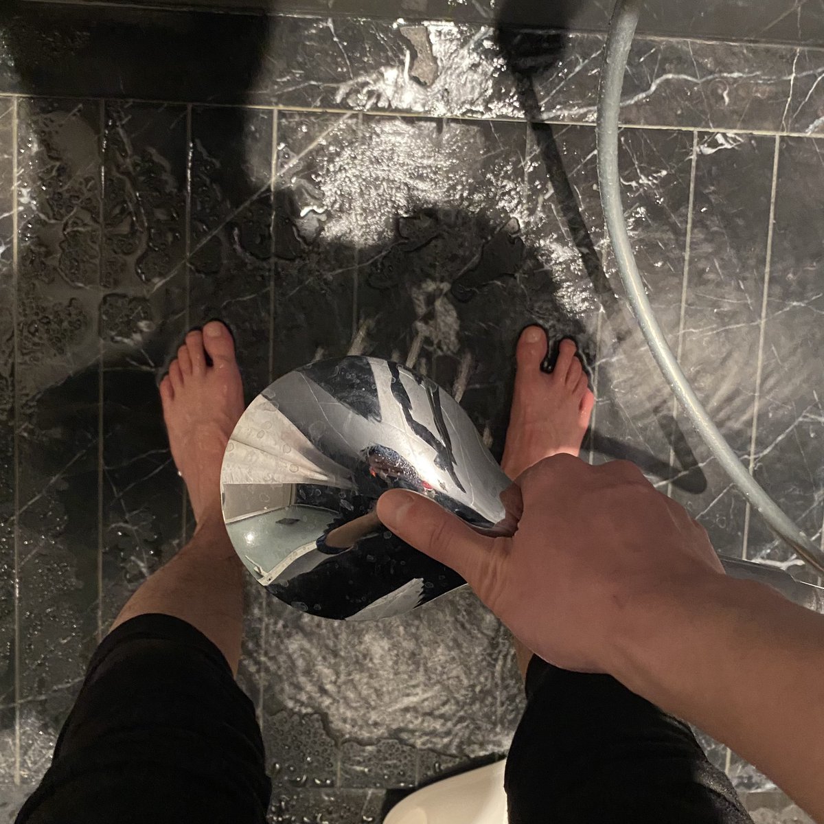 又硬又冷 (@dazhuang1069s) on Twitter photo 