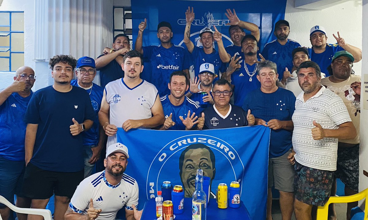 CrucapCapitolio's tweet photo. Dia de Clássico, to na Sede !
#cruzeiro #redutos #crucap https://t.co/HbcfPgWIwX