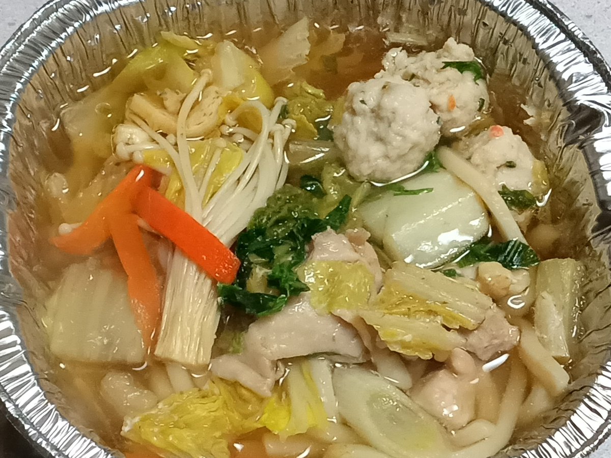 7FXSvC3pbVuL2SL's tweet image. こんばんは😊

夕飯は
お見舞いに頂いた
「鶏塩ちゃんこ」です。
下におうどんが入っていますが
まだまだ食欲が湧かないので
明日の朝に(*Ü*)ﾉ&quot;☀

佳き夜をお過ごしくださいね(* ᴗ͈ˬᴗ͈)”

 #おうちごはん
 #お見舞い
 #鶏塩ちゃんこ