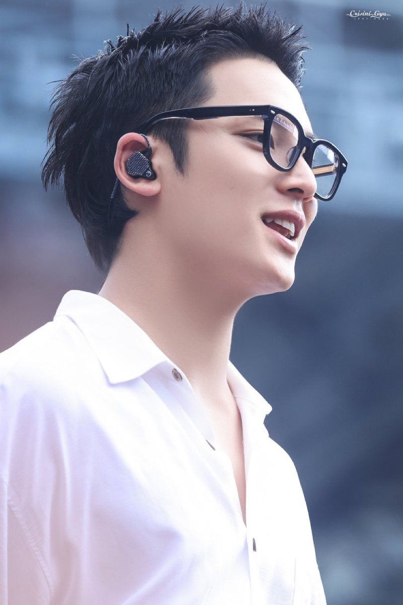 머리 개 맘에 듦ㅋㅋ
읽었던 포타 이 머리로 생각하고 싹 다시 읽고싶음