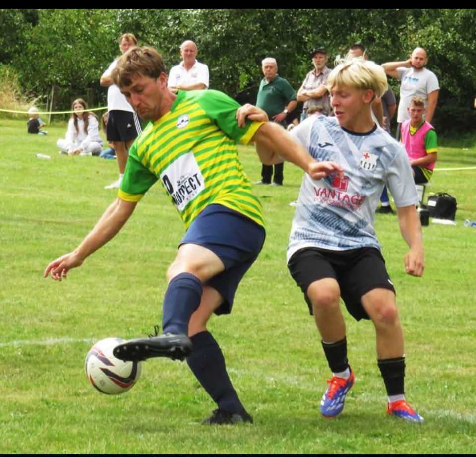Bit of brotherly love yesterday. 
Goals for brothers Harvey &amp; Spencer Frisby. 
Plus goals from Cam &amp; Ryan Dawes (pictured). 
UTM