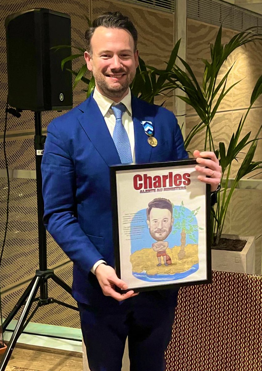 RiouxRemy's tweet photo. Fier, heureux &amp; ému d’avoir dit au revoir à mon ami @CTrottmann qui quitte l’@AFD_France pour de hautes responsabilités. Décoré de l’ordre d’outre-mer &amp; fort de sa curiosité un peu rebelle, le voici paré pour affronter la haute mer de 2025, cruciale pour les trois océans #UNOC 🌊 https://t.co/9AbfBmXdXq