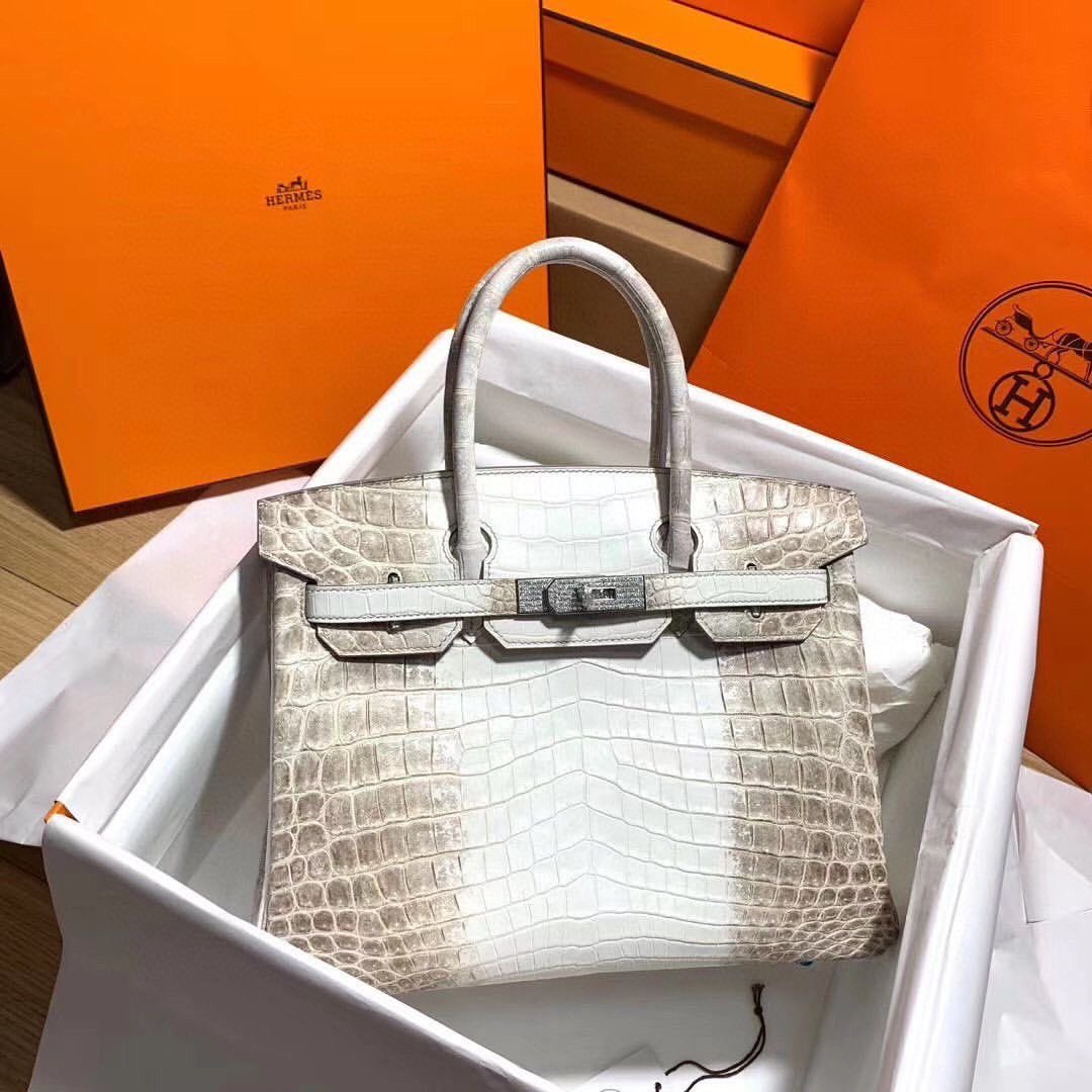 梁; 𝐋𝐈𝐀𝐍𝐃𝐎𝐔𝐖. tweet media