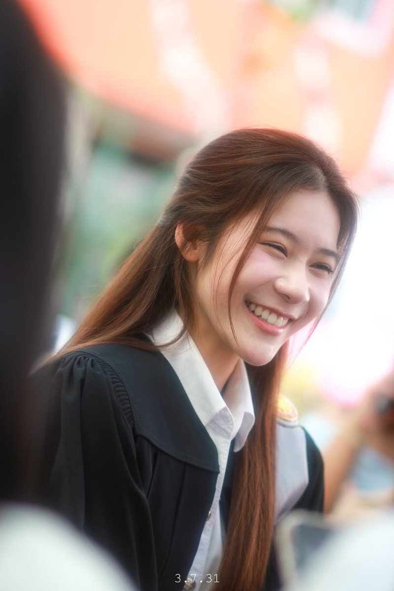 guniebe's tweet photo. happy graduation, earn!!🥹🤍
#EarnGraduation #eanpypp_ https://t.co/NSO3led32W