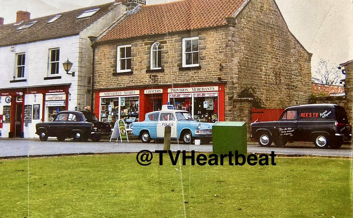 TvHeartbeat's tweet image. For #SideViewSunday; the Rex van out and about in #Goathland in 2011. Such a lovely little van. #Heartbeat #FordThames 🖤