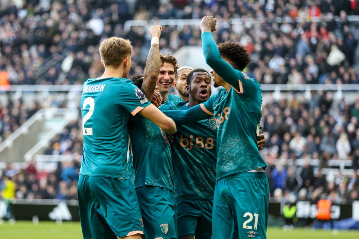 Daniel Jebbison (@danjebbison) on Twitter photo So happy about yesterdayπ
Boys shown amazing character and couldn't be any prouder of us ππ―π
Congrats <a href="/justinkluivert/">Justin Dean Kluivert</a> β½οΈβ½οΈβ½οΈπ₯ So happy about yesterdayπ
Boys shown amazing character and couldn't be any prouder of us ππ―π
Congrats <a href="/justinkluivert/">Justin Dean Kluivert</a> β½οΈβ½οΈβ½οΈπ₯
