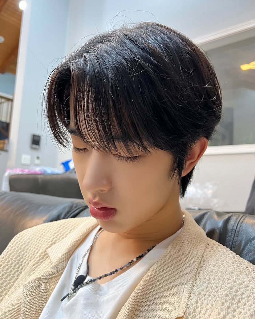 dooooooooan's tweet photo. 待ってゴニたん20枚も写真のせてる😭インスタそんな枚数のせられるんだ😭（そこ）しかもBGMがナロパクジャ…😭😭😭普段あまり隙を見せないトモヤくんの貴重な隙だらけショット。ゴニたんの愛溢れるチョイス最高だよ😭💖
#NEXZ #TOMOYA #SOGEON https://t.co/n9fpwvNF45