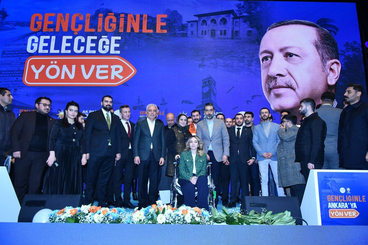 Abdulkerim_Gok's tweet photo. AK Parti vefadır, kardeşliktir, sevgidir…

AK Parti ailesinde olmanın gururunu bir kez daha bize yaşattığınız için sizlere yürekten teşekkür ediyorum.

Dün, bugün, yarın her daim beraberiz. https://t.co/D2pHmEJpD5