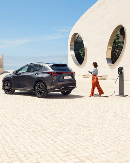 Plug into your lifestyle.
Lexus NX 450h+ Plug-In Hybrid.