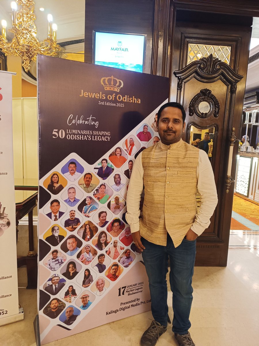 Honoured to receive the Jewels of Odisha Award, Grateful to VAR India for this recognition.

#SubhransuSatpathy #TheyReallyNeedUs #seedball #birdman #greenerplanet #Odisha #jewelsofodisha #VARIndia