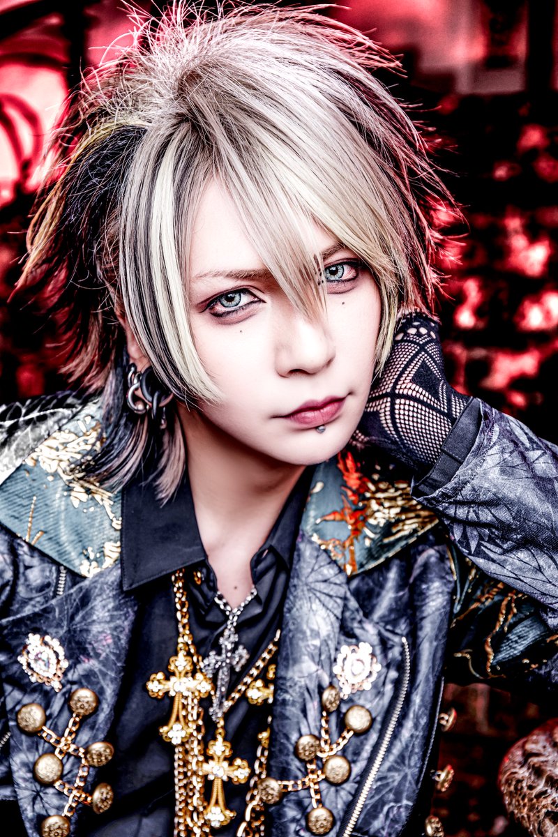 ♱༺𓆩✟︎𓆪༻♱+᛭+———— ⋱このポストの⋰ ▷▷▷ RP + ♡ ＝ 500