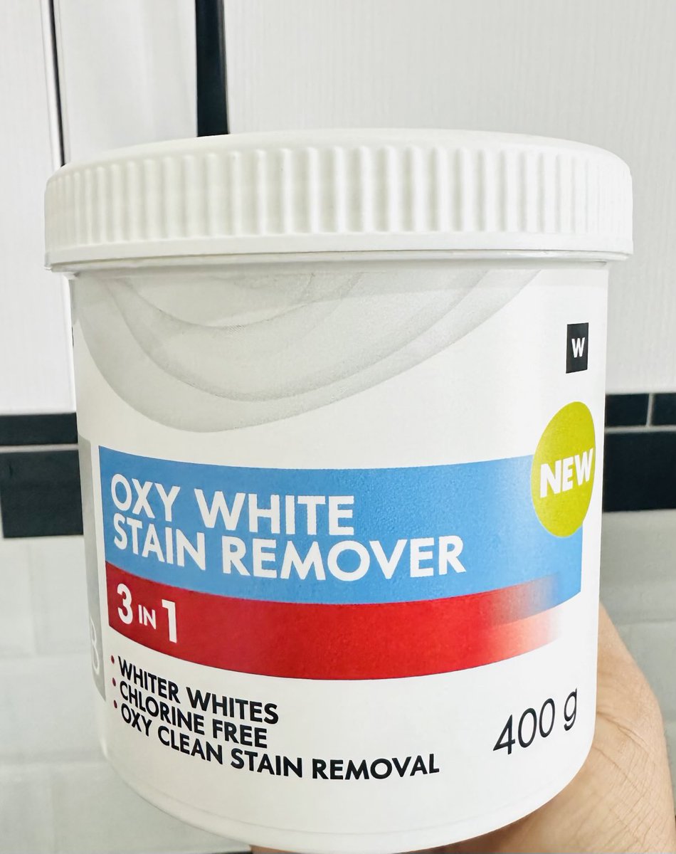 lezoothi's tweet image. For ur whites to stay white,I present to you this girl.🥺👌

Those white sheets and curtains will remain sparkling ✨ my dear.