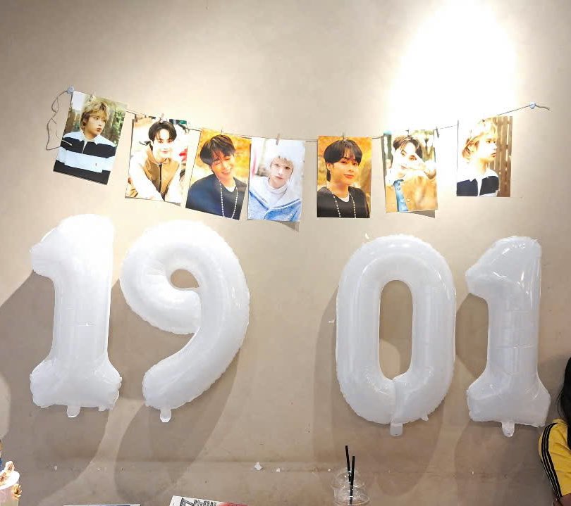 onlytpst_OT7's tweet photo. Happyyyyyyyyy bợt đâyyyy Bin bếu 🥹🥹. Tính đợi hóng ảnh event 2 điểm cầu rồi đăng ảnh như thể bản thân ở đó mừng sinh nhật Bin, nhưng mà thoai, tuổi mới Bin hãy giữ mãi nụ cười tươi xinh yêu này nhé 🥹🫶.
#슈퍼한빈_슈퍼생축
#superHANBINday
#TEMPEST #HANBINDAY https://t.co/YYzmfICRyO