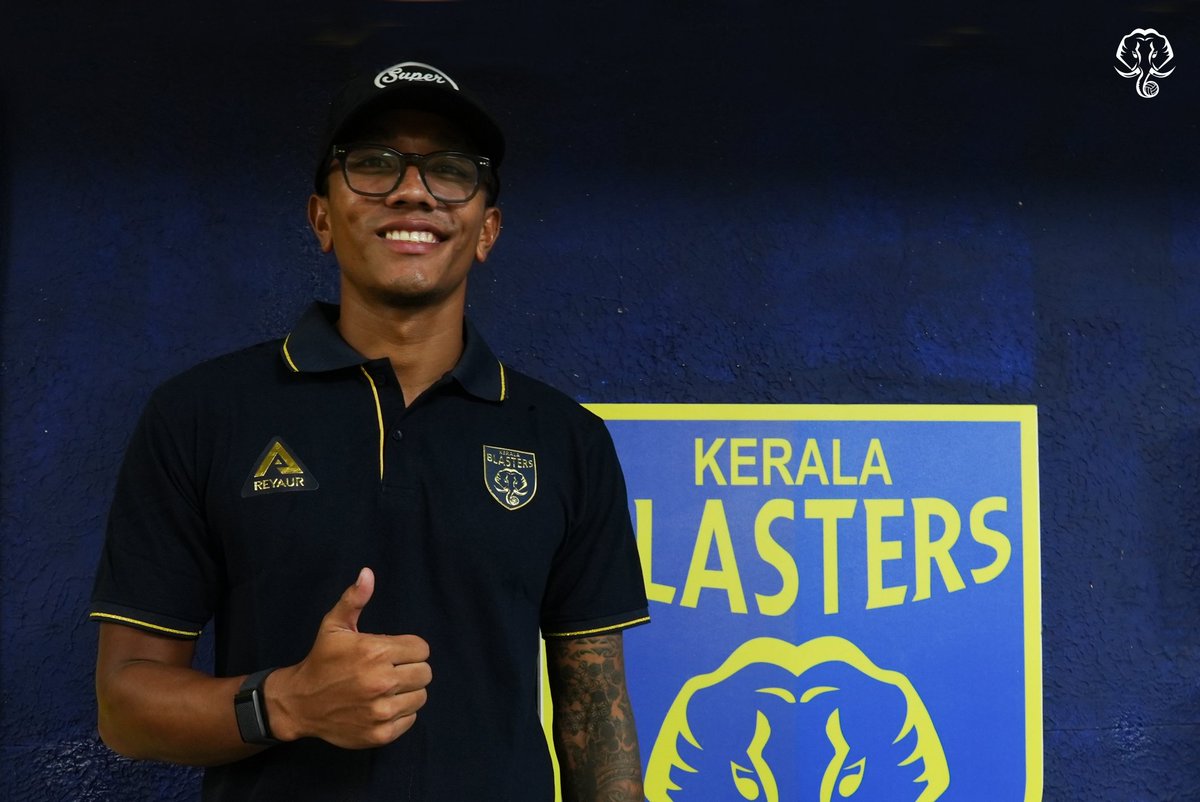 KeralaBlasters's tweet photo. Welcome to your new home, Bikash 💛

#SwagathamBikash #KBFC #KeralaBlasters https://t.co/QQiZ7UKYFs