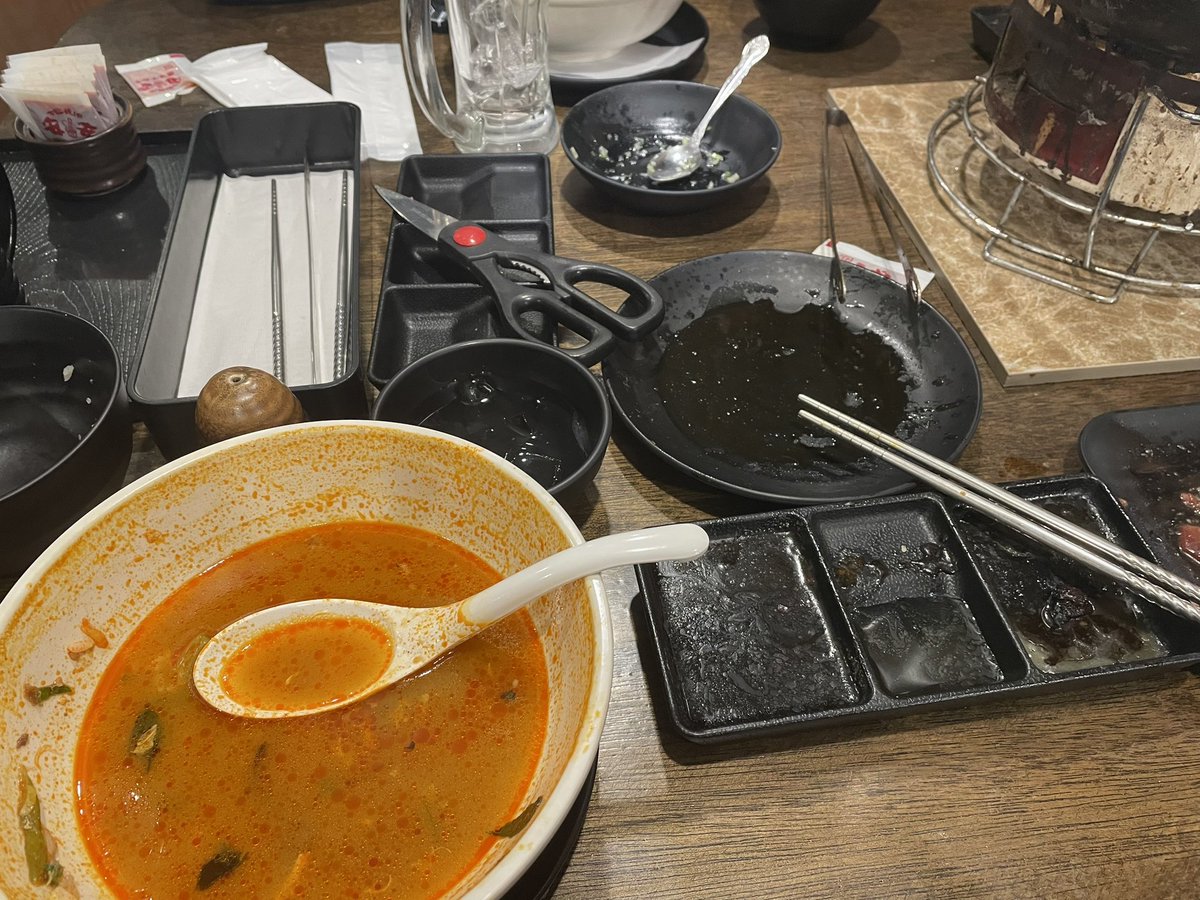 TetsuE231's tweet photo. 昨日の夜からいたけど、ようやく食い終わった https://t.co/LgdRlEweeJ