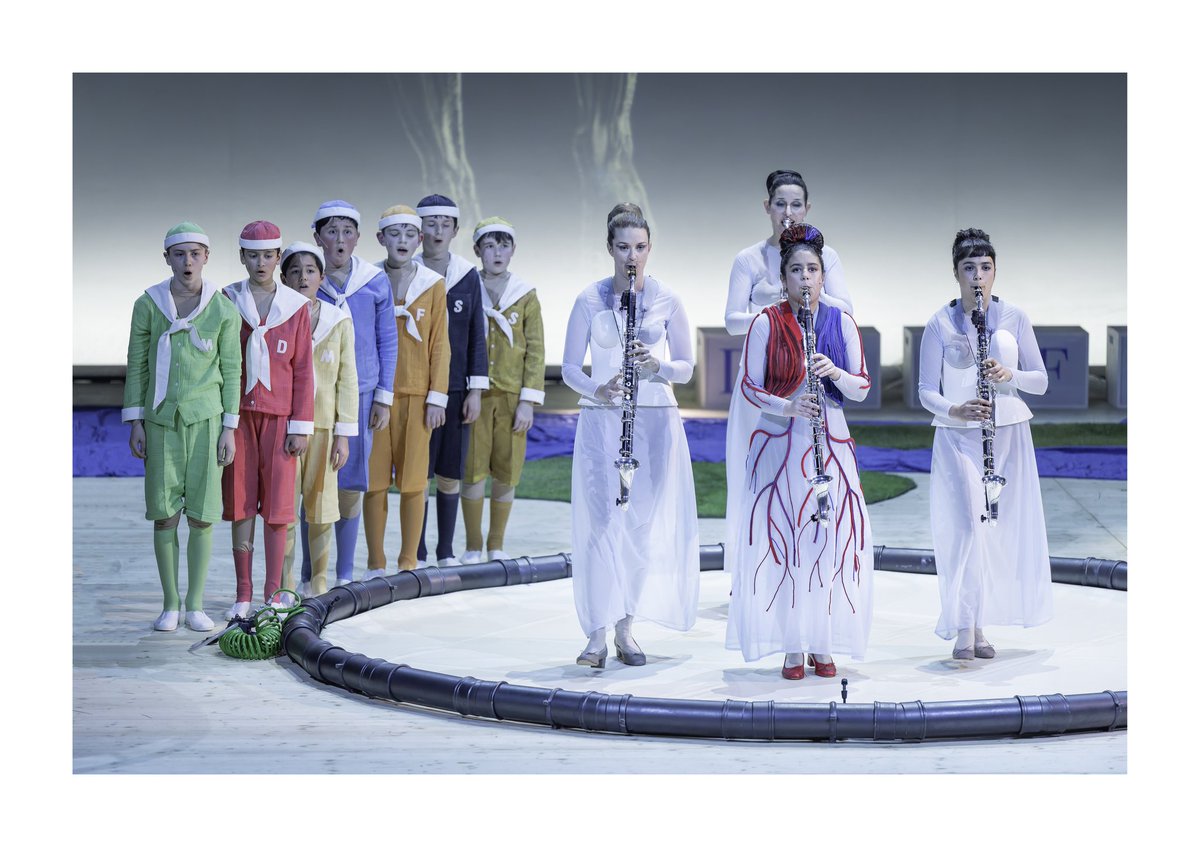 TrinityBoysChoi's tweet photo. Congratulations to everyone for a wonderful premiere! #Stockhausen #MontagausLicht
#OperadeLille #LeBalcon https://t.co/9C2YX9mTtx