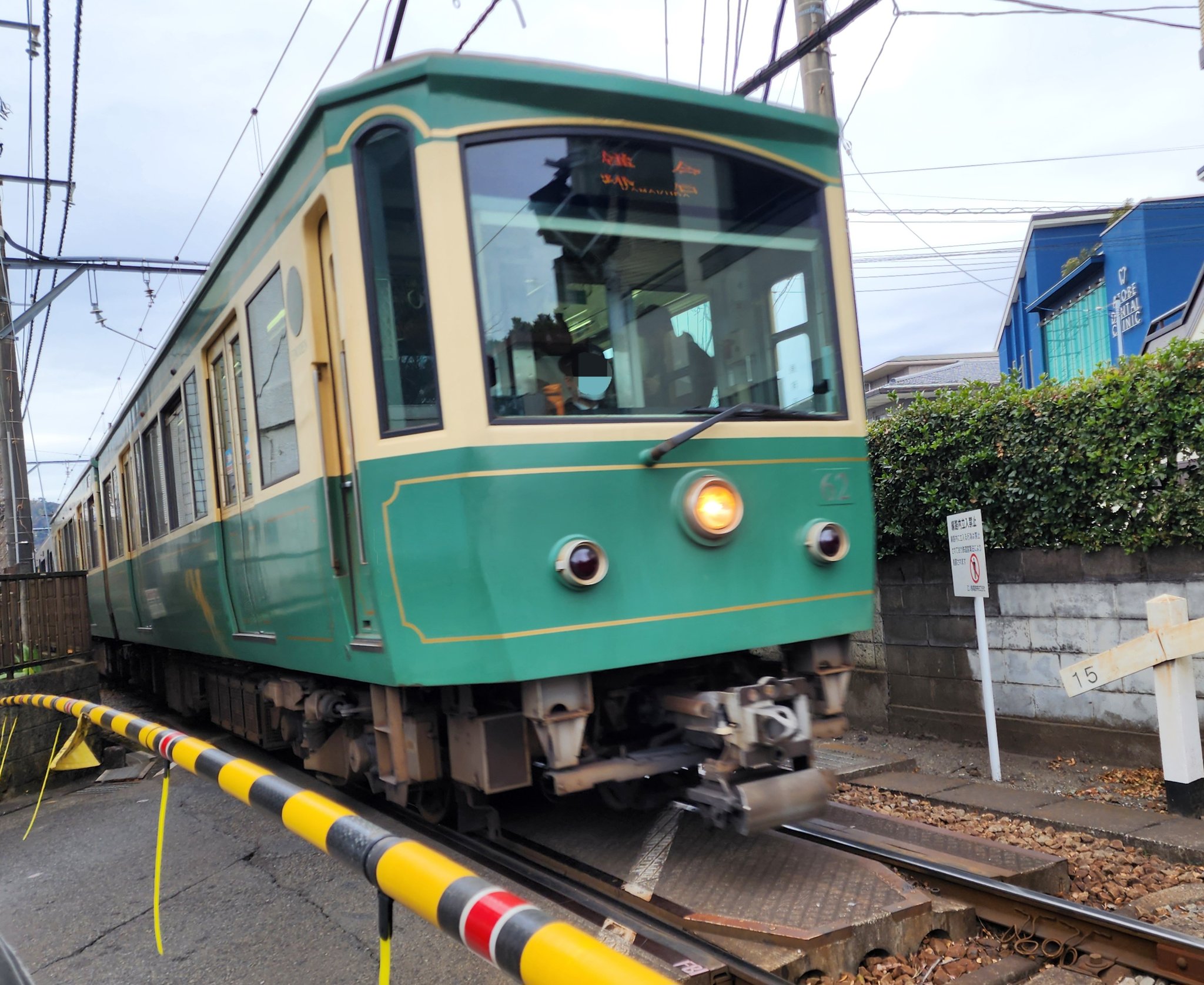 蔵にあった大型の古い鉦、鐘 - 工芸品