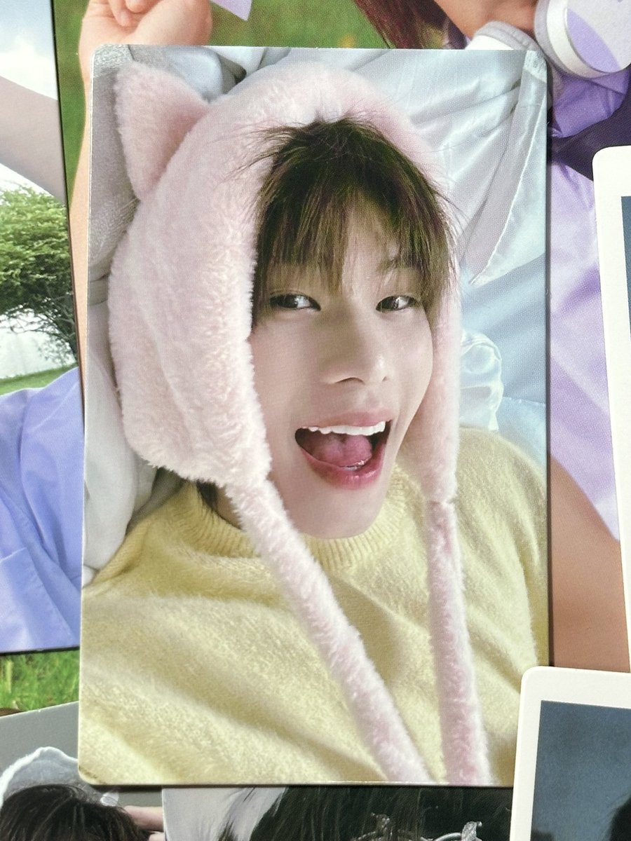 ᗰEE ⸰ ֺ⭑ tweet media