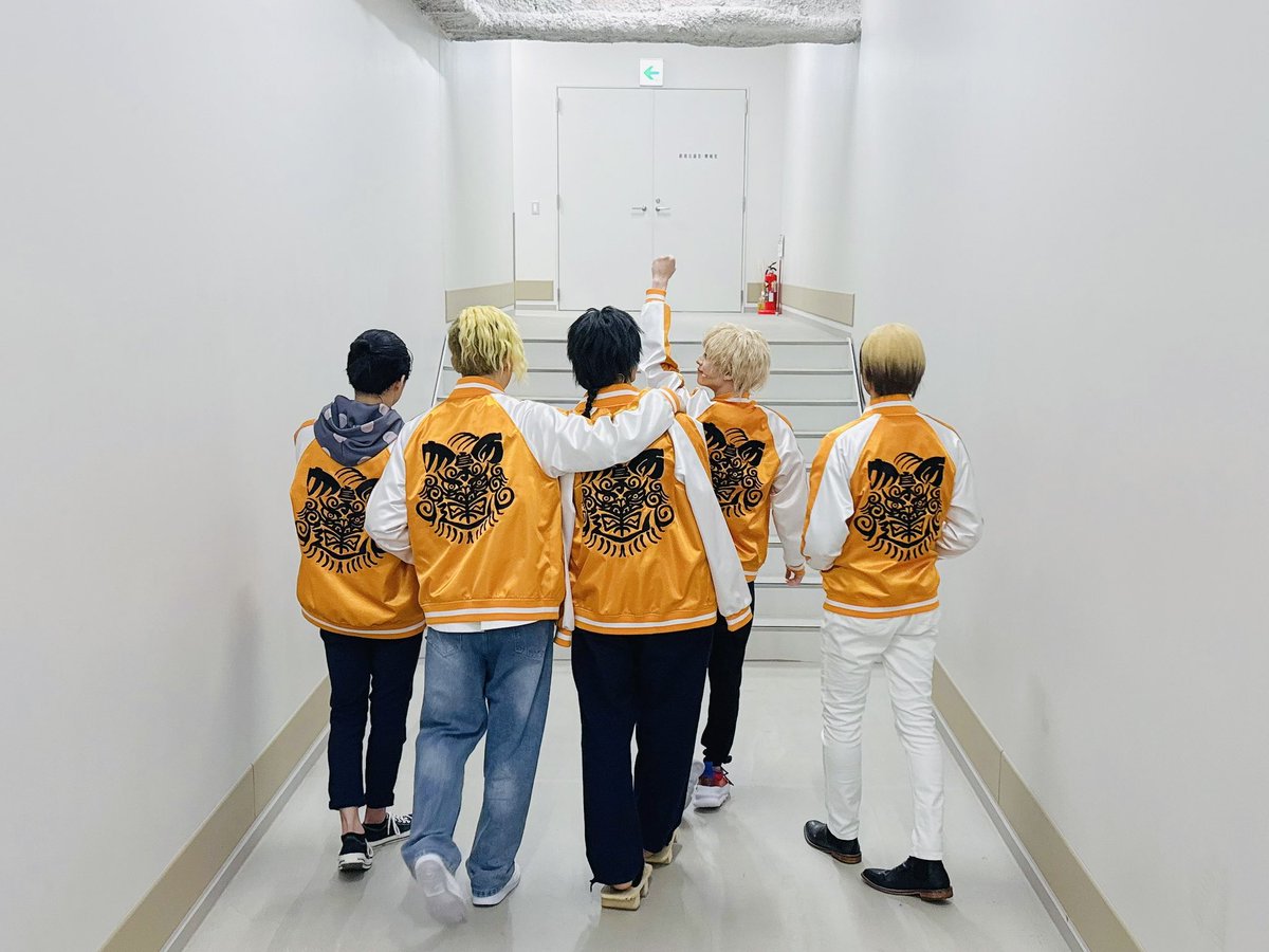 Y_chata_2's tweet photo. 舞台『WIND BREAKER』
ご来場、ご視聴誠にありがとうございました。

本当に。本当に幸せな日々でした。
関わった全ての皆様に感謝です。

ありがとうございました。

「おかえり。」

#舞台ウィンブレ https://t.co/J9tbF7jQIJ