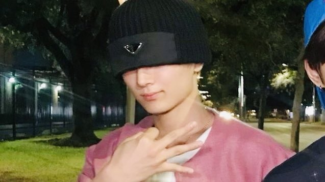 jongfic's tweet photo. OLD CIRCLES, MENDED HEARTS 

a #jaywon au wherein two ex-lovers from the same friend group enter college together with the same schedule &amp; degree program, and of course, it doesn’t start well for the both of them. https://t.co/01Xd39gABV