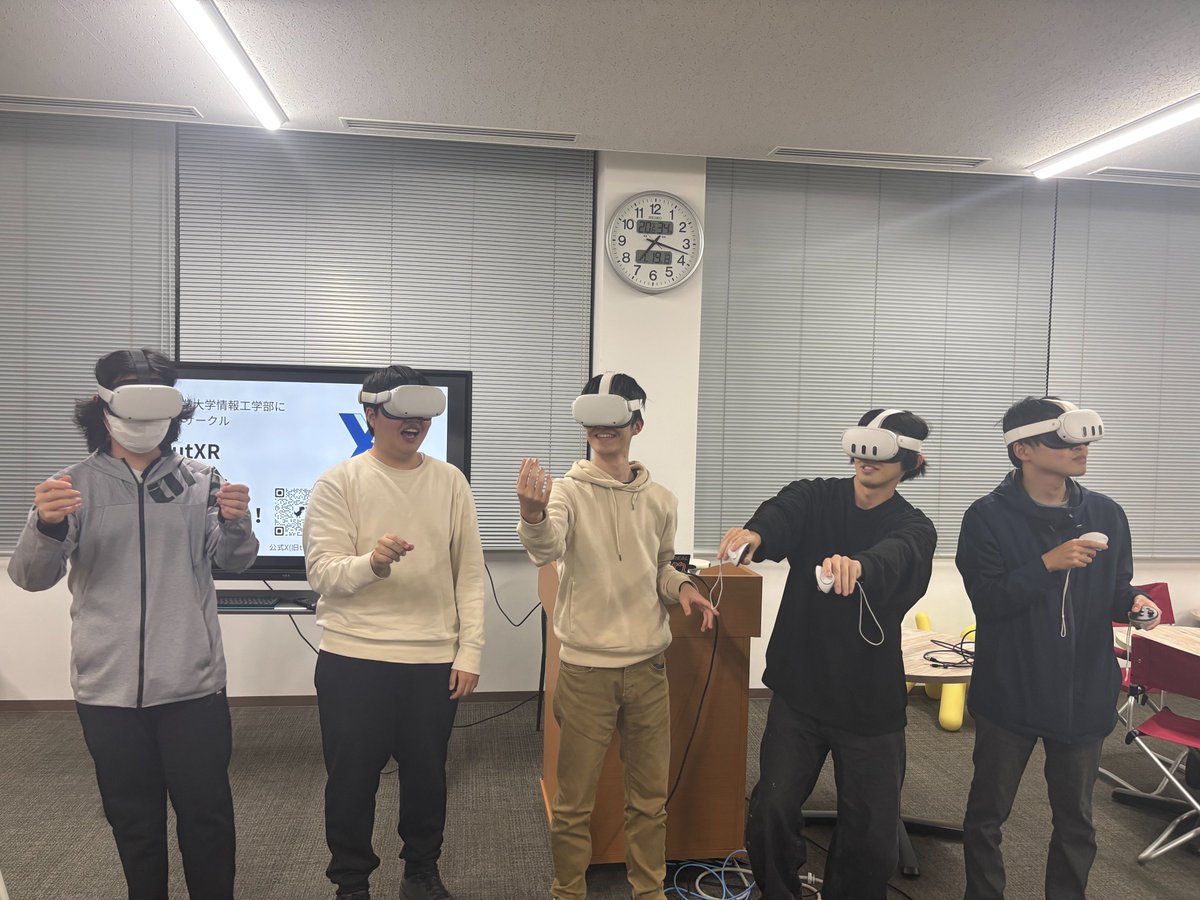 KyutXR's tweet photo. KyutXRハッカソンの全ての日程が終了しました〜

みなさん2日間で作ったとは思えないすばらしいクオリティでした！！！ https://t.co/u0Jx60ieVU