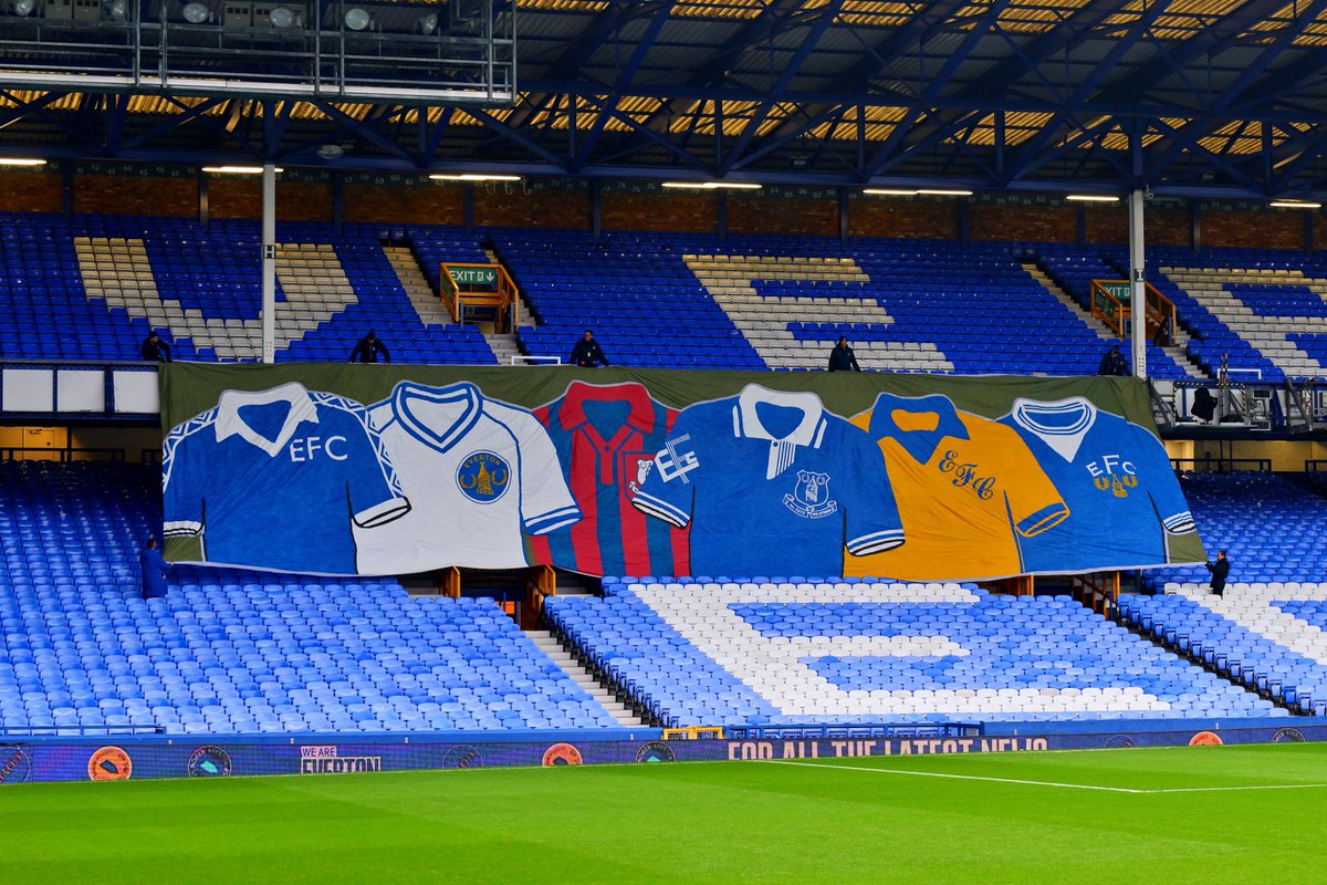 A fitting banner for #EFCretro day! 👌

🎨 <a href="/GwladysSt1938/">Gwladys Street 1938</a>