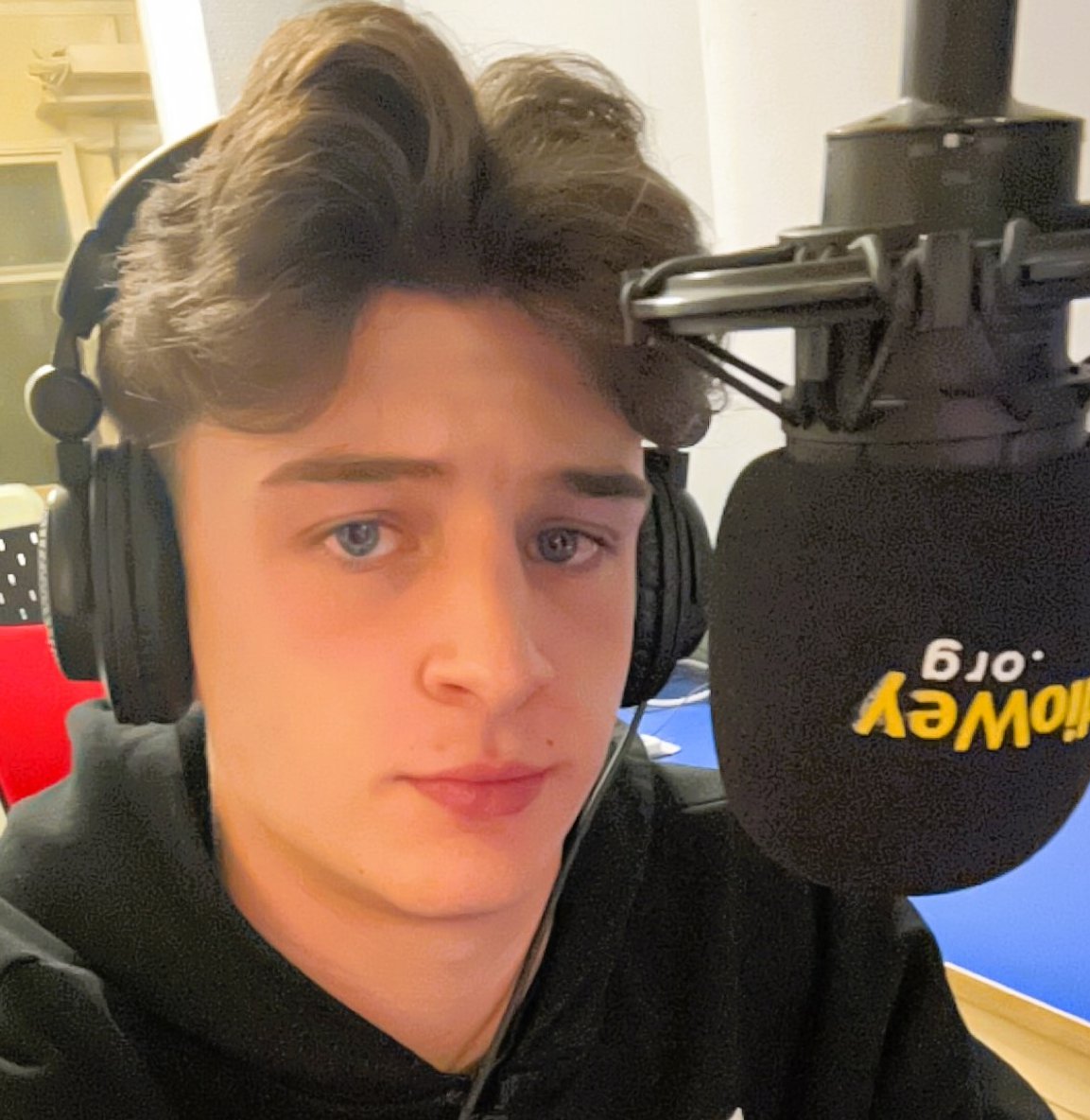 Join us this Tues at 5pm for a brand new show on Radio Wey - It's The Joe Show. Two hours of upbeat, well-known hits. It’s the perfect blend of great tunes and good vibes - 'A Little Bit of Heaven, From Five Till Seven!' w/Joe Sandell Listen online at radiowey.org