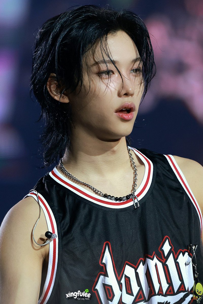 xingfulee's tweet photo. 🐈‍⬛

#필릭스 #용복 #Felix 
#용복이가_내행복 https://t.co/JbEqwYlKQ2