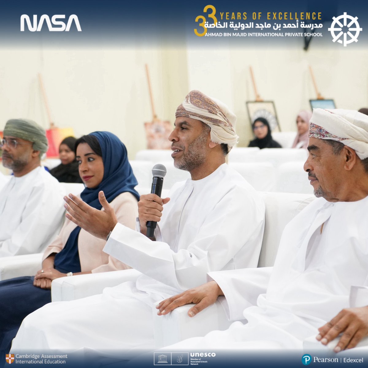 abm_oman's tweet photo. تحت رعاية سعادة الدكتور علي الشيباني، اختتمت مدرسة أحمد بن ماجد برنامجها الثقافي العلمي إلى الولايات المتحدة الأمريكية بالتعاون مع وكالة ناسا الفضائية. في هذه المناسبة، ألقى سعادته كلمة ملهمة أشاد خلالها بالإنجاز الذي حققته الطالبات في مجال البحث العلمي حيث قال: "من الواضح استفدتم كثير في هذه الرحلة وكنتم خير سفراء ليس لمدرسة أحمد بن ماجد فقط إنما سفراء لعمان كلها" 

#أحمد_بن_ماجد
#NASA #space #education #oman #stem #leadership