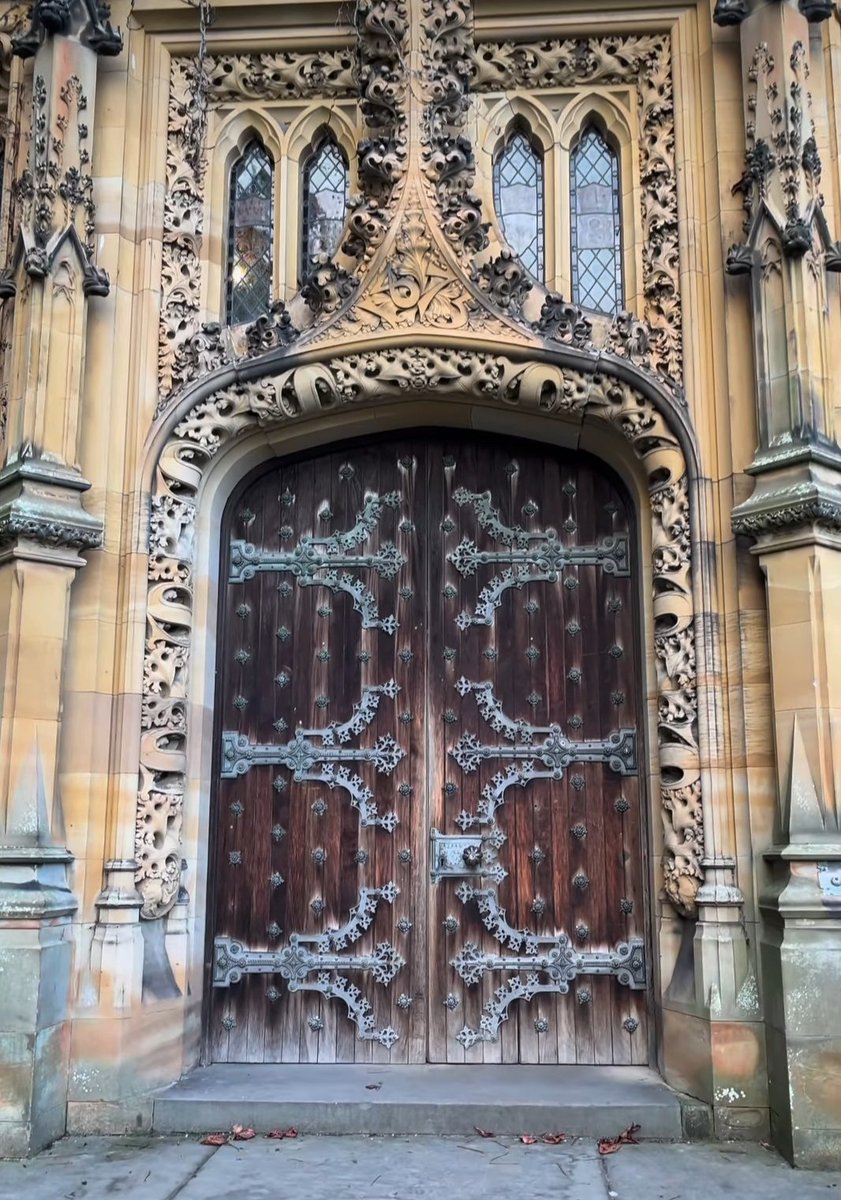 Pugin_awn's tweet photo. Main door, #CarltonTowers, #Yorkshire. #EDWARDWELBYPugin.1871-74. @carlton_towers
It was built as extension to #CarltonHall, the seat of the #Stapletonfamily whose lineage dates back to the 14th century.
@Welcome2Yorks
#awnpugin #pugin #augustuspugin #gothicrevival #pugindesign https://t.co/mwiv9VGAr5