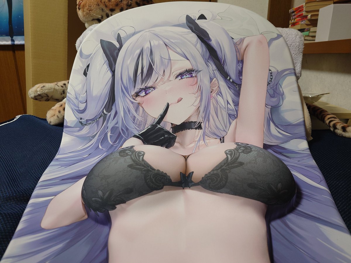 これがマウスパッドって本気で言ってる?? 