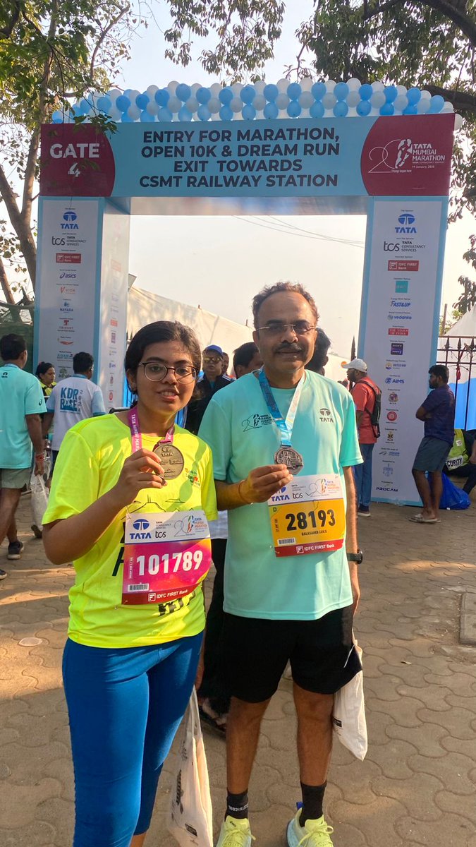 dezinish13's tweet photo. First Marathon of 2025 with dad🔥 #tatamarathon https://t.co/KjayvJcqDm