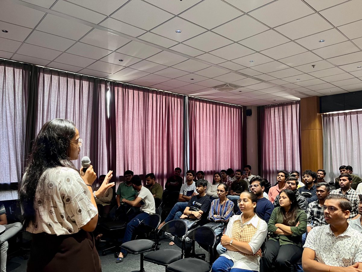 FlutterSurat's tweet image. 🚀Flutter in Production Extended was a huge success! 

#FlutterInProduction Extended brought together amazing minds to learn, network &amp;amp; explore Flutter’s potential!

Huge thanks to our speakers @Viranitulsi07 &amp;amp; @nayanbabariya98 for sharing their insights.