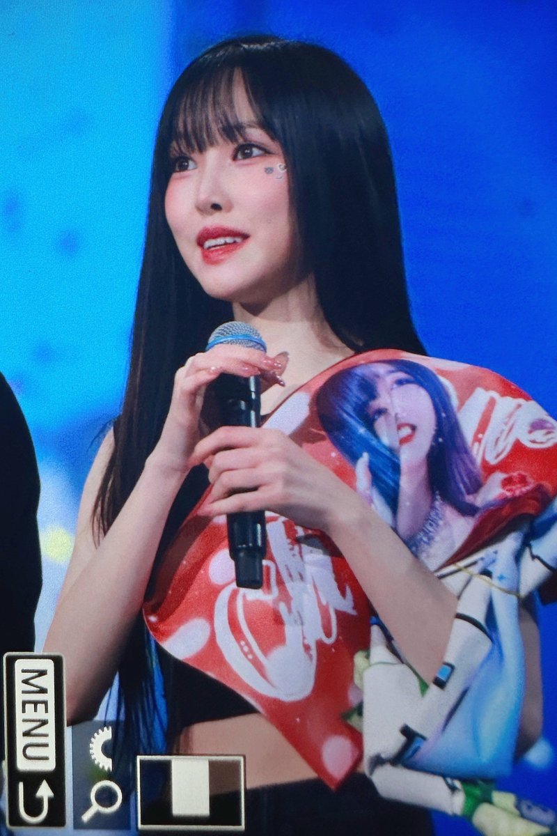 yuna1004_'s tweet photo. 250119 #유주 #YUJU
🥹 https://t.co/Kr4btugtsy
