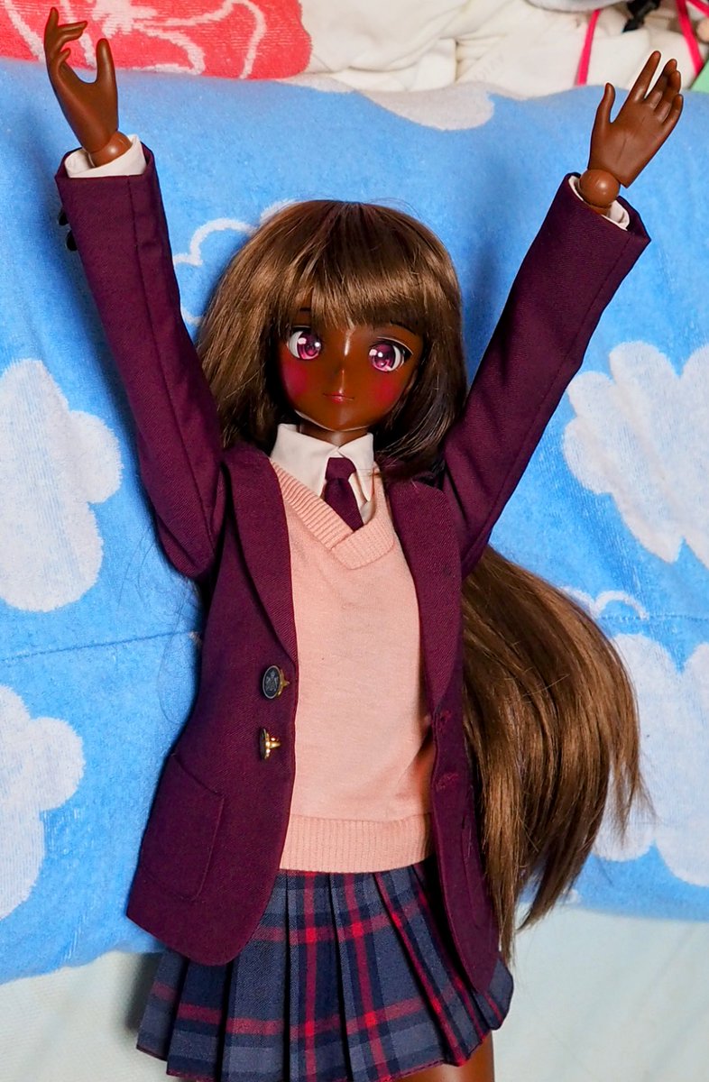 koujinagano7's tweet photo. 皆さんお疲れさまです🍓
smartdollrubyです💖
当家の長女です!新しい制服が来たので着てみました!似合うかしら?ちょっと色移り怖いかもです😻受験生の皆さんお仕事の皆さんお疲れさまでした🍓また明日からがんばりましょう🔥 #smartdollruby https://t.co/5RBTloROLJ