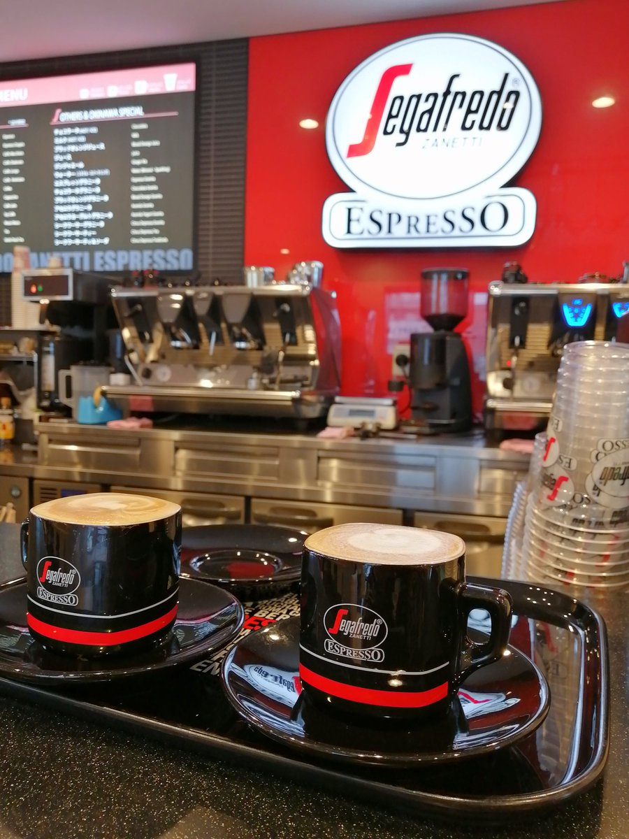 necoco_arte's tweet photo. 本日の琉球王国🏝️
Cappuccinoooooo😻🙏☕💘
Buonoooooooo😋🌹
セガフレードが沖縄にあったなんて😭❤️💫
#沖縄移住 #Okinawa #segafredo #cappuccino https://t.co/CljODLh04Q