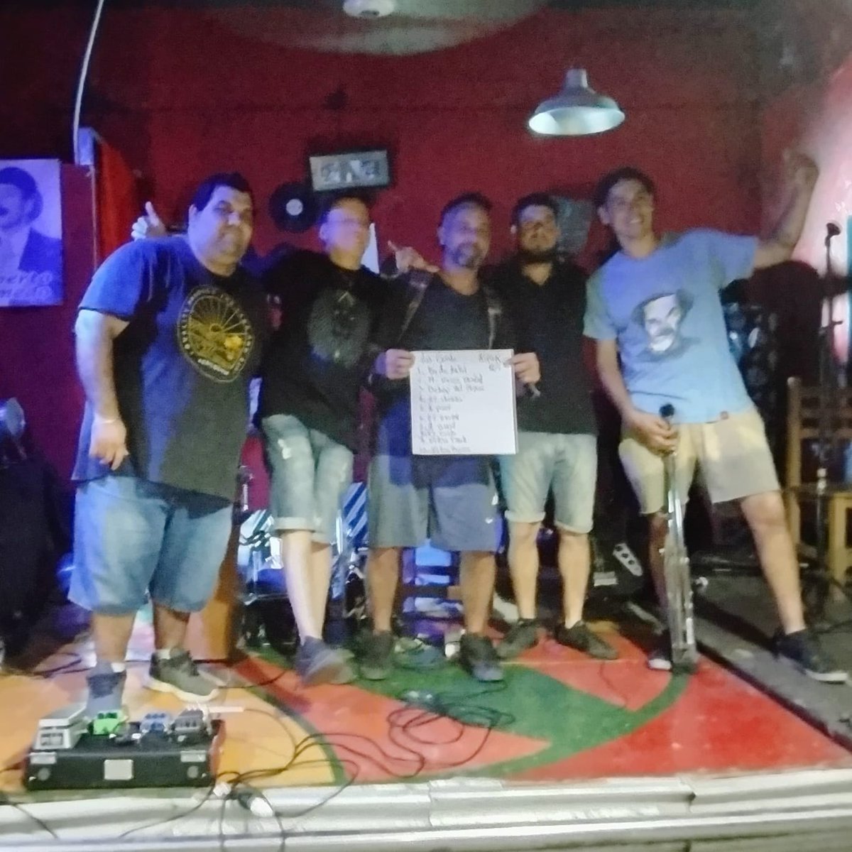 PabloArielSant's tweet photo. La Curda 
en Kifak Comidas Arabes
Gracias a todos los que fueron hacer el aguante y 
Gracias al Turco y toda la gente Kifak por el espacio por la buena de onda de siempre. https://t.co/nungkHvKM6
