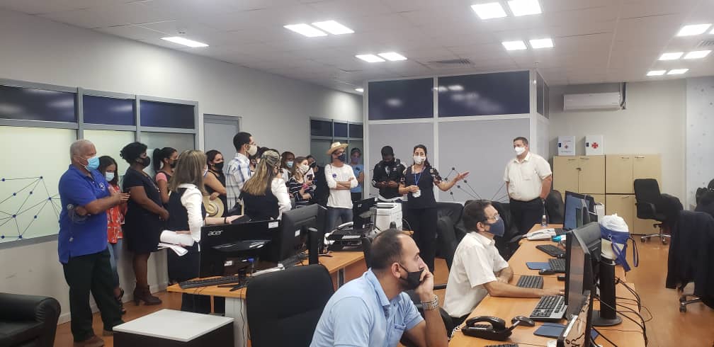 En <a href="/ETECSA_Cuba/">ETECSA</a> contamos con un Centro de Operaciones de Red y centros provinciales encargados de monitorear las capas de la infraestructura de telecomunicaciones atendiendo los 3️⃣6️⃣5️⃣ días los fallos que se presentan y realizar acciones que eviten afectaciones. #EtecsaConCuba
🇨🇺