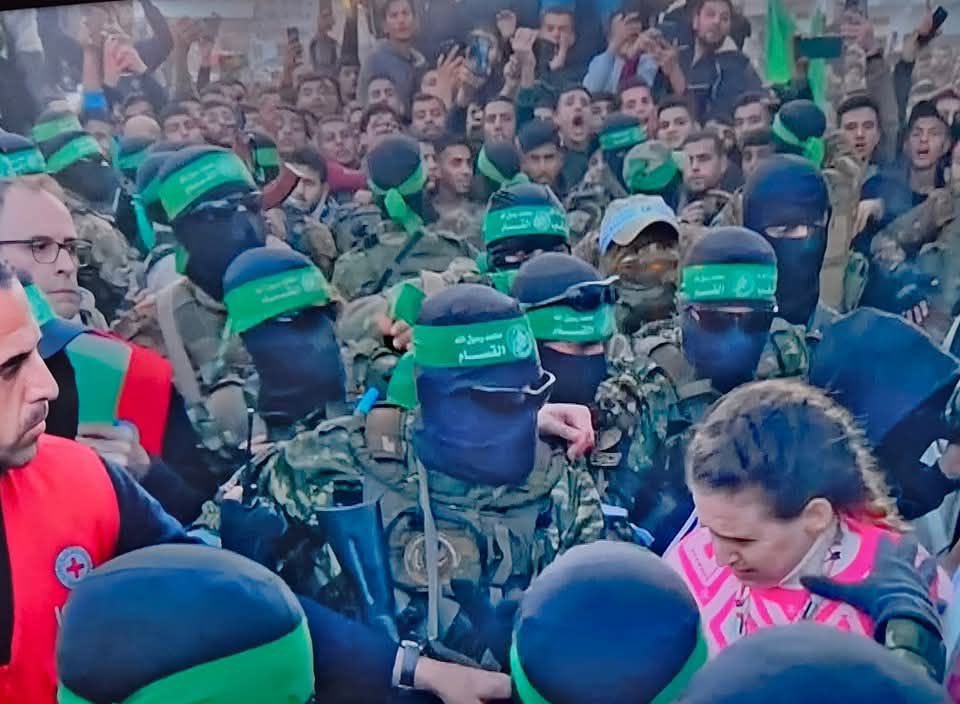 Radikale Linke und allerlei Hippie-Studenten, die die Politik im Nahen Osten nicht wirklich verstehen: Das nächste Mal, wenn ihr auf die Straßen Berlins geht und „Free Palestine“ ruft – erinnert euch an dieses Bild!