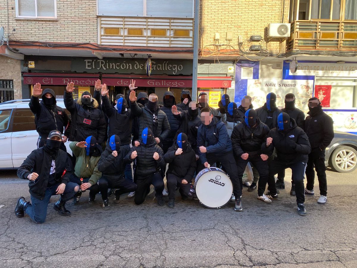ULTRAS PARLA 1990 tweet media