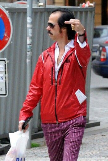 It's been almost a year since a bad accident left me unable to run. Just completed Day 1 of couch to 5K in some completely unsuitable clothes for the occasion...but I did it🙌
#Sundaythoughts #runningupthathill