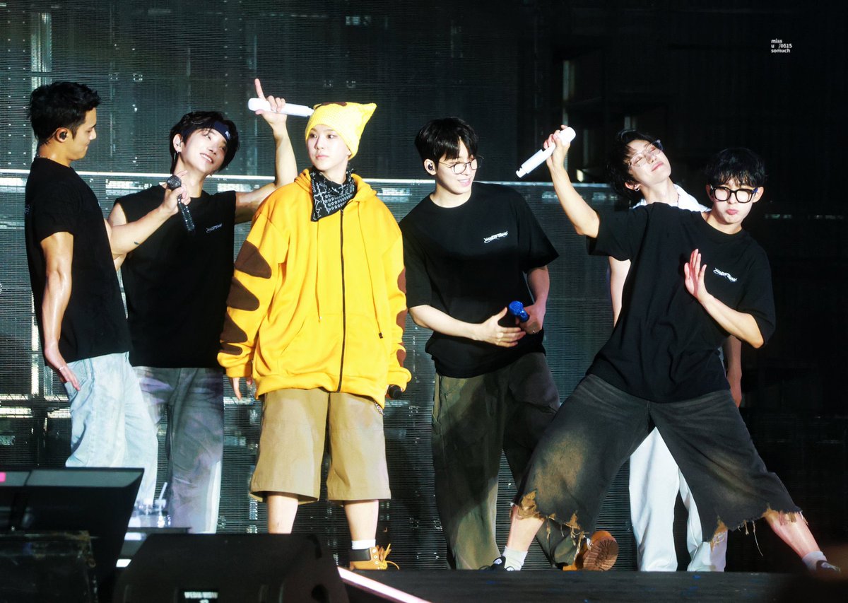 literally a visual representation of sunshine and sunshine protectors 🥹💛