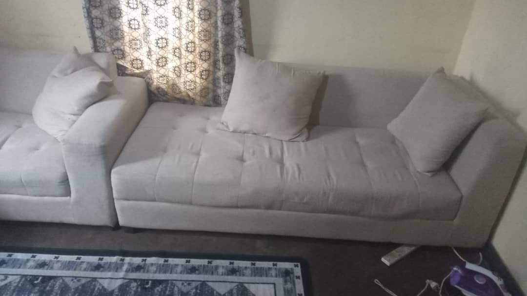 KrystalCleanMW's tweet photo. A client of ours is selling his sofa set for 300,000 in Gulliver 49. Please like and retweet as his next customer could be on your TL. 🇲🇼 https://t.co/LUsyduyhPs