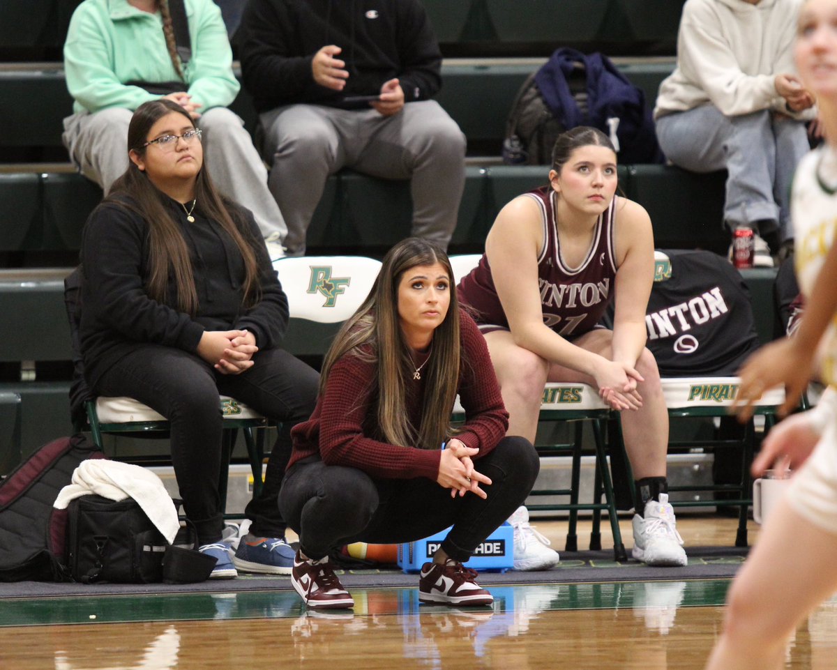 CoachQ33's tweet image. S/o to wifey @MrsCoachQ on win #20 last Friday! Most wins since 2019, in her first season as a head coach! #GoGetIt