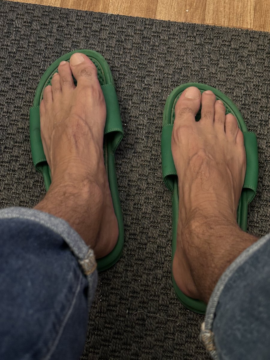 Content from rebeufeetlover